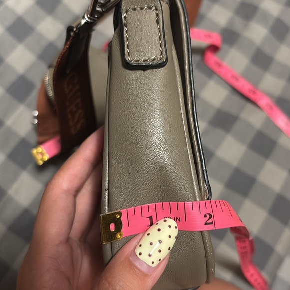 Guess Los Angeles Zimmerman Logo Crossbody - Picture 13 of 13